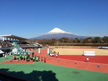 2014富士山女子駅伝ゴールの競技場