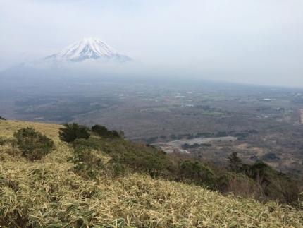 竜ヶ岳登山中の富士山２