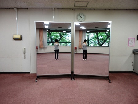 大会議室-鏡拡大