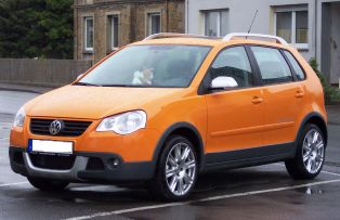 Volkswagen_Cross_Polo_orange_vl[1]